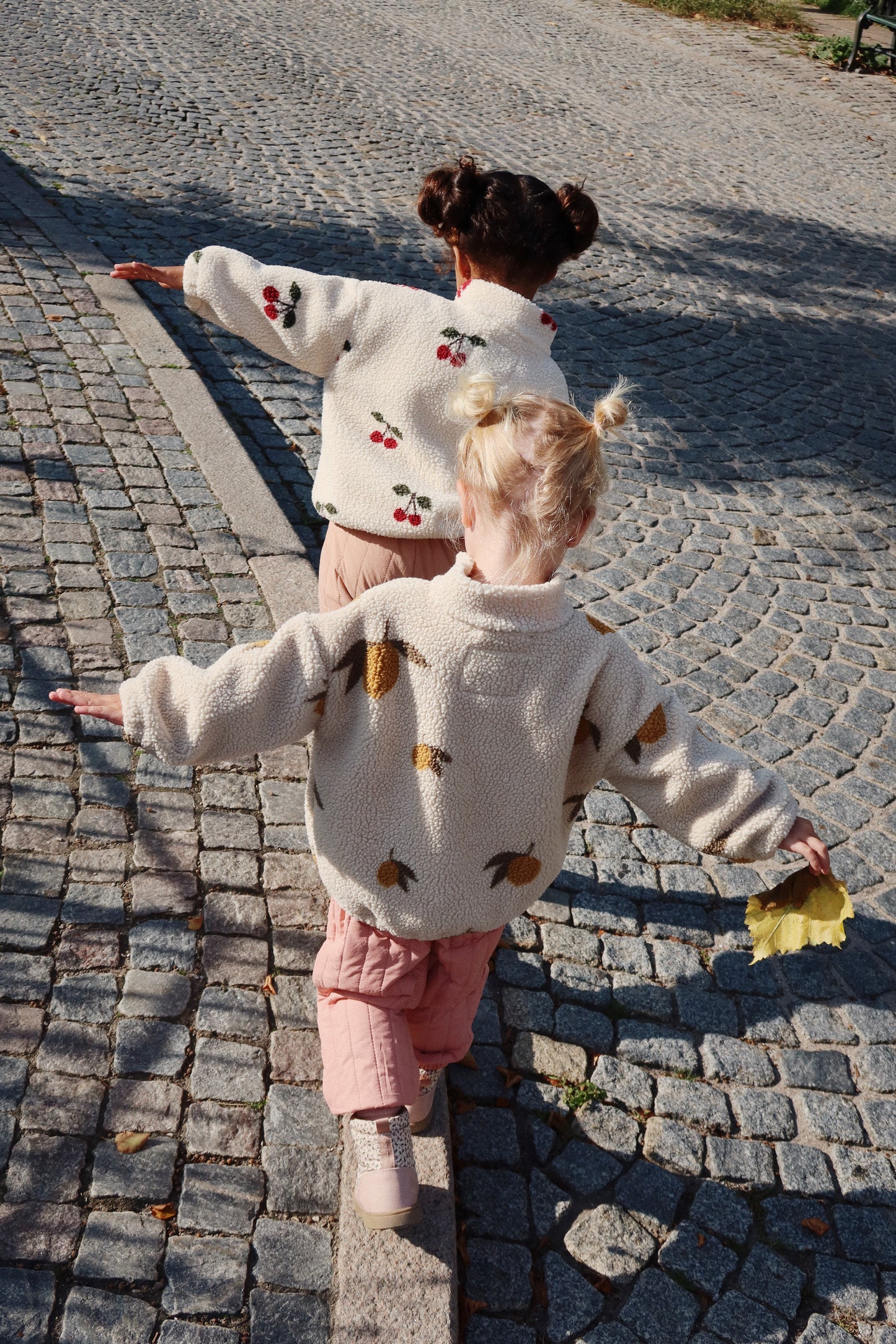 Konges Sløjd Jody Teddy Jacket Cherry