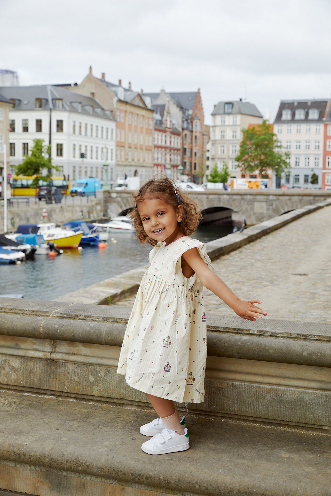 Copenhagen Colors Printed Dress W. Ruffle Sleeves Tivoli Print